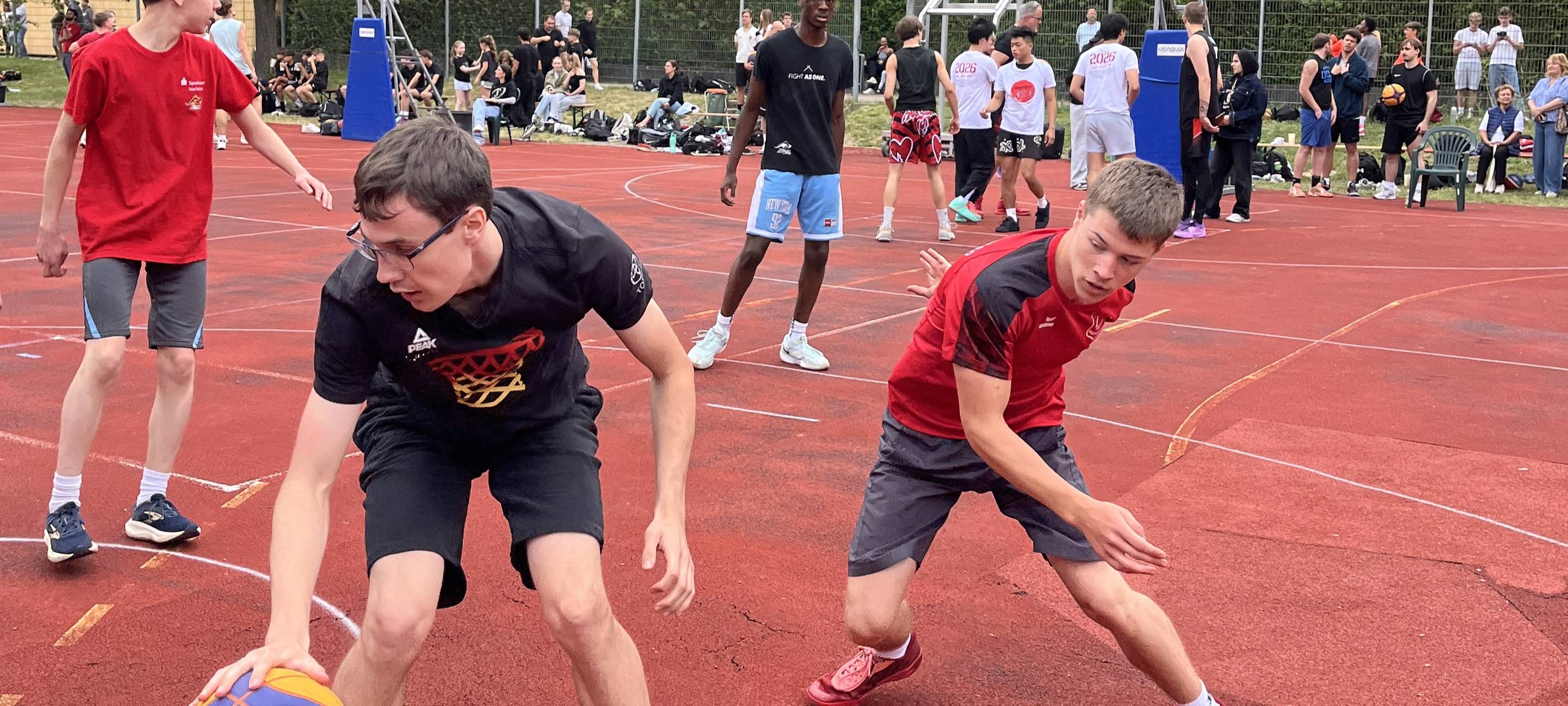 Iserlohn: Streetbasketball-Tour am Hemberg