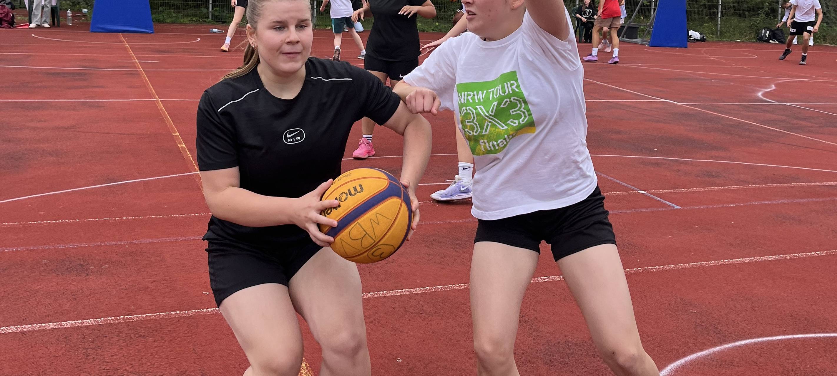 Iserlohn: Streetbasketball-Tour am Hemberg