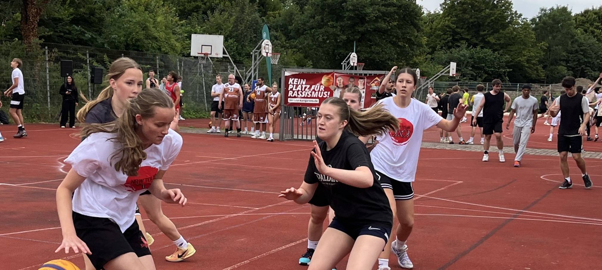 Iserlohn: Streetbasketball-Tour am Hemberg