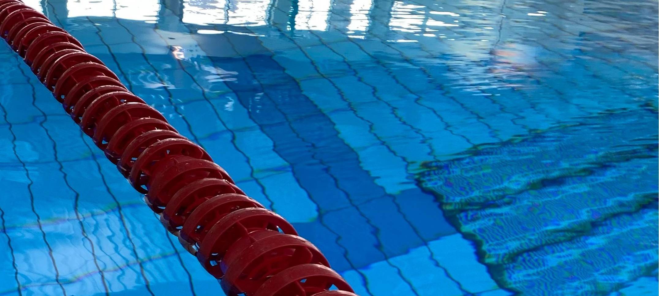 Schwimmhalle Halver öffnet wieder