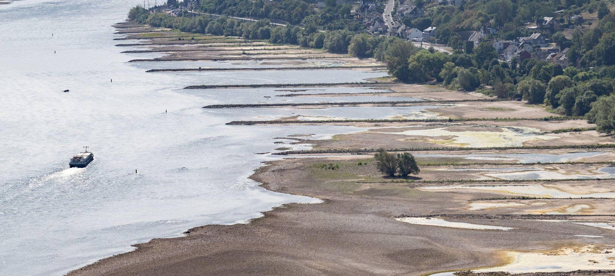 Niedrigwasser auf dem Rhein