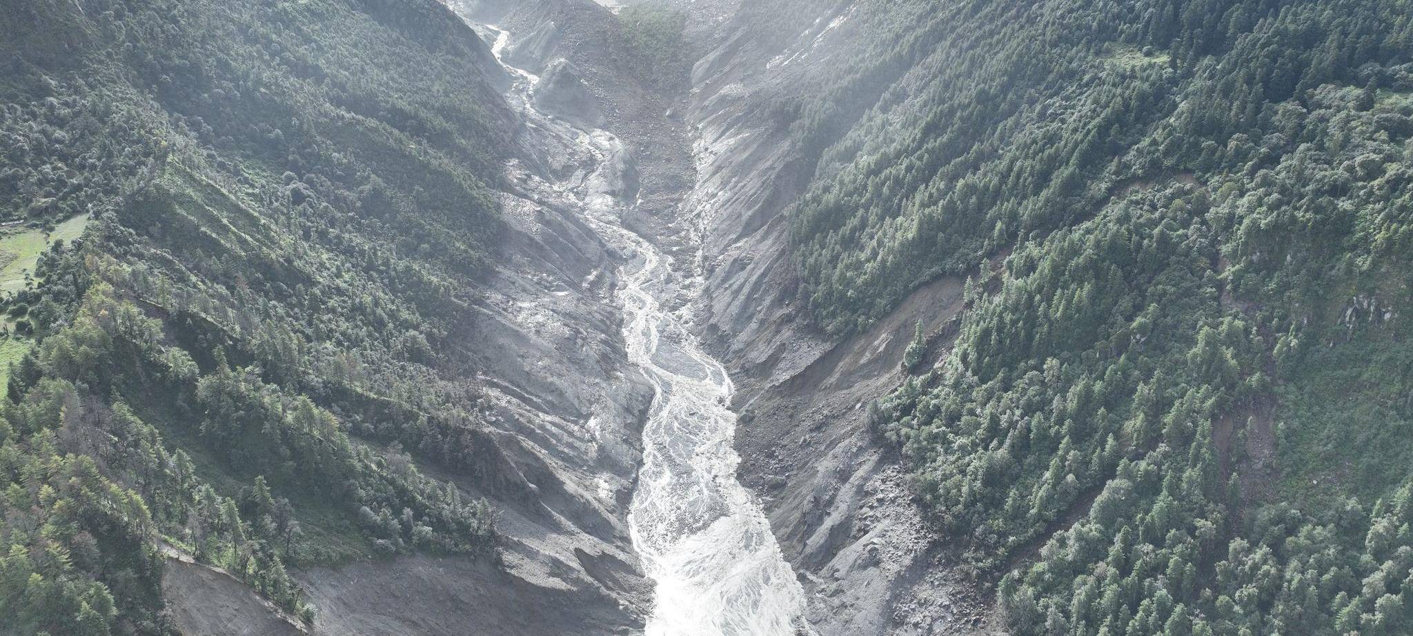 Sturzflut im Himalaya
