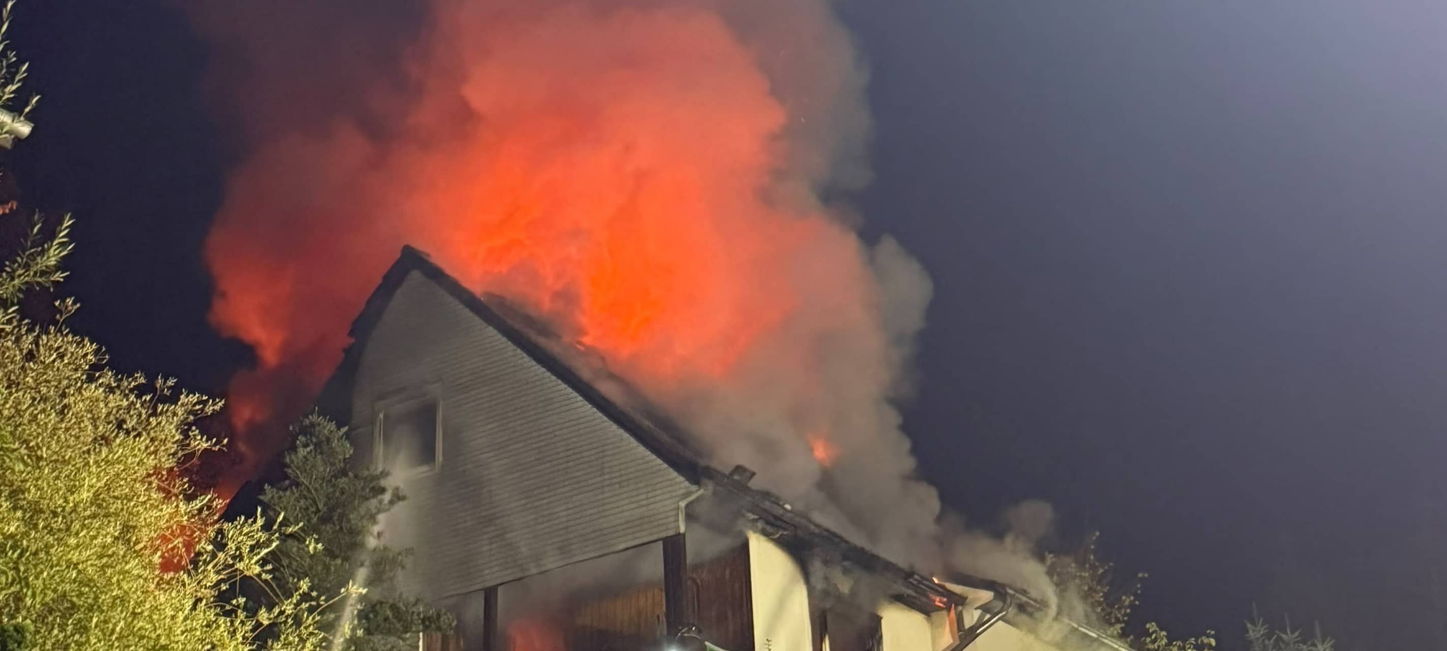 Wohnhausbrand in Werdohl: Frau gerettet