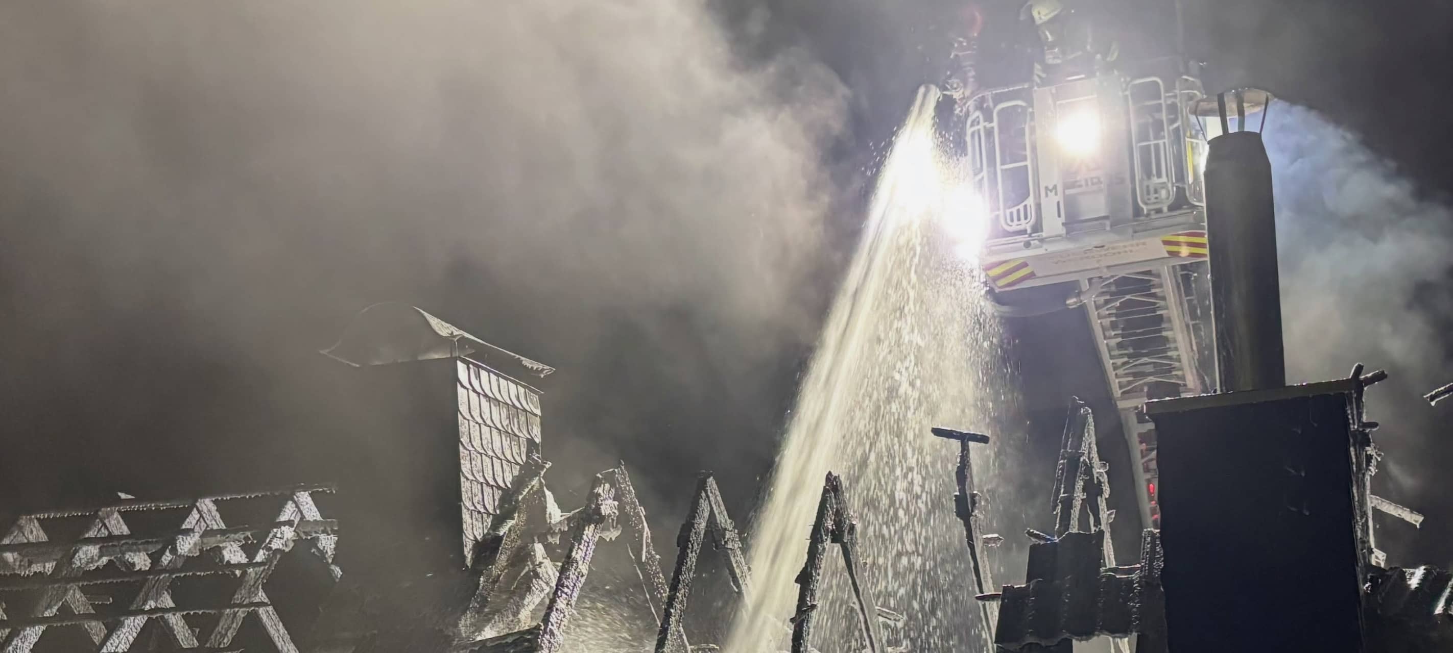 Wohnhausbrand in Werdohl: Frau gerettet