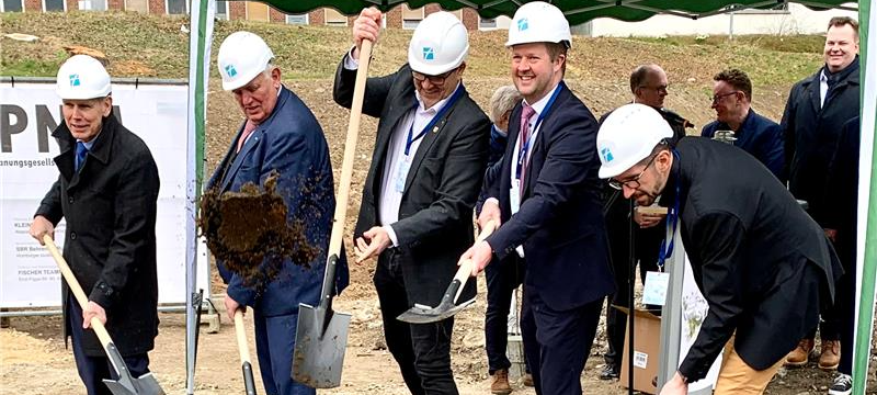 Neue Mitte: Spatenstich für Klinikneubau in Iserlohn