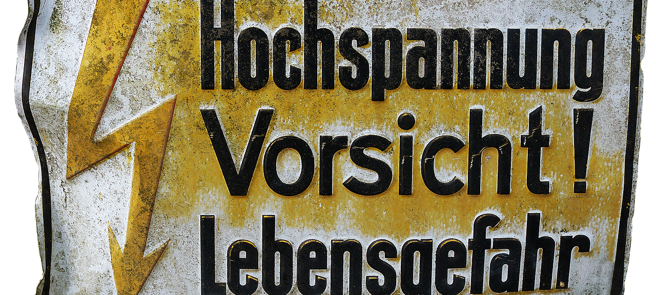 Hochspannungsleitung reißt in Asbeck